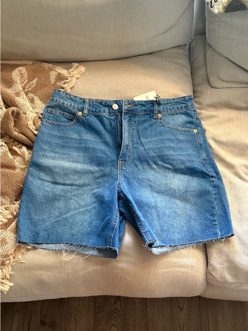 NWT Forever 21 Classic Blue Denim Cutoff Shorts